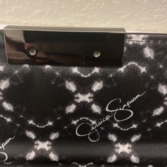 JESSICA SIMPSON ZOE WRISTLET WALLET Black - Picture 5 of 9